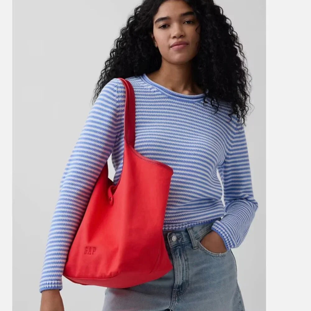 NWT GAP Canvas Slouchy Tote Bag in Red
